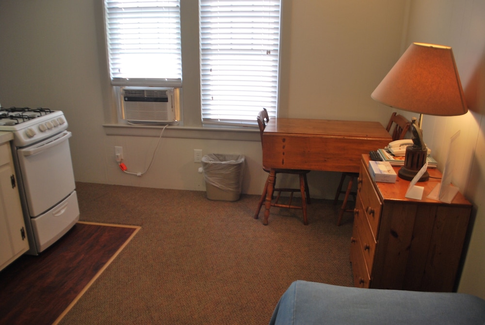 Lankford Hotel and Lodge - photo 43