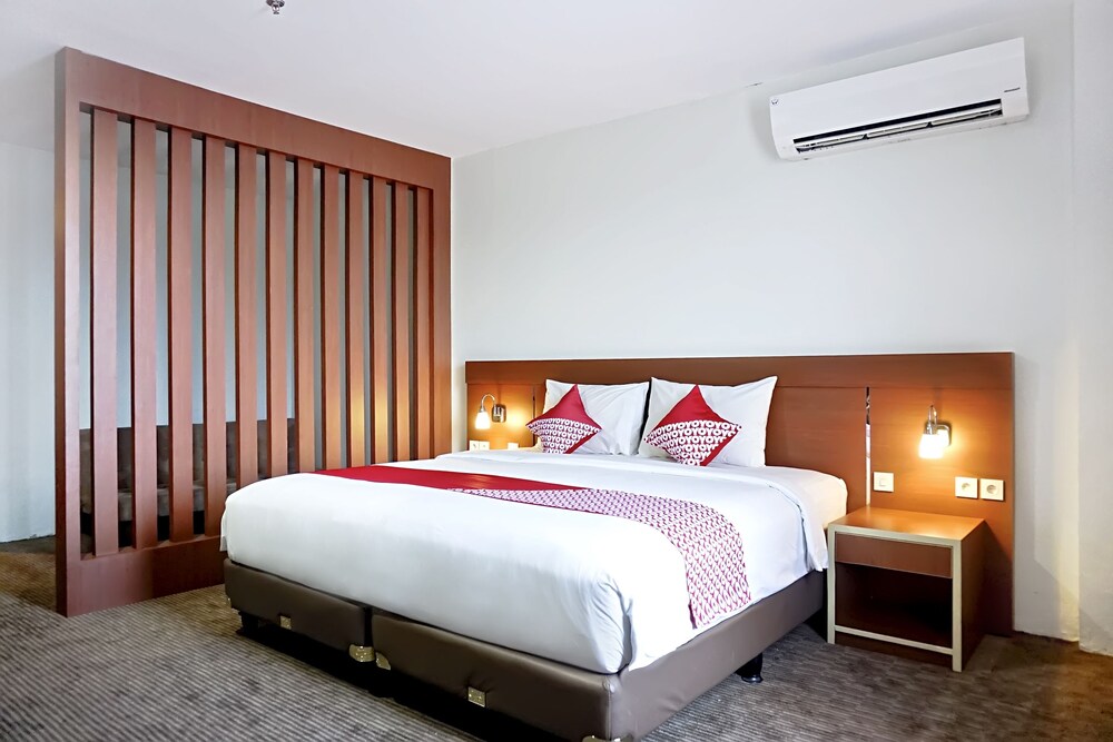 Capital O 847 Megara Hotel in Pekanbaru, Indonesia