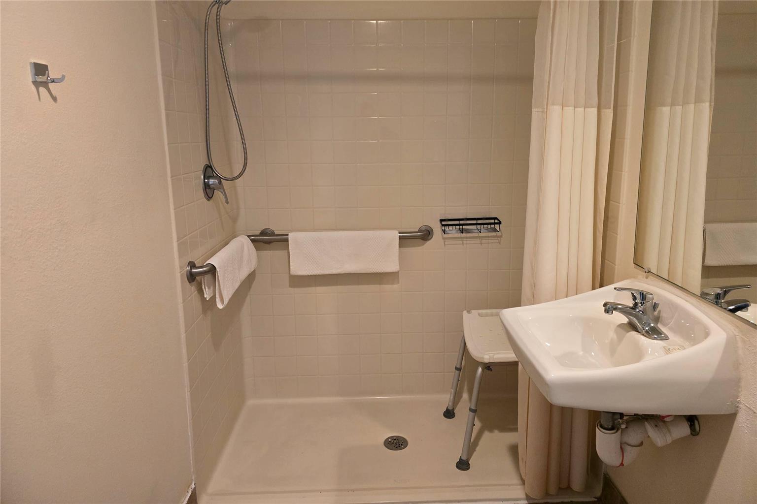 Quality Inn Durand I 69 - photo 26