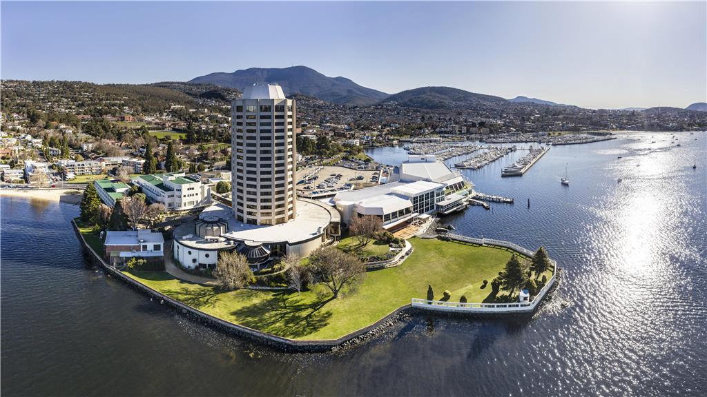 Wrest Point - carbon neutral hotel in Sandy Bay