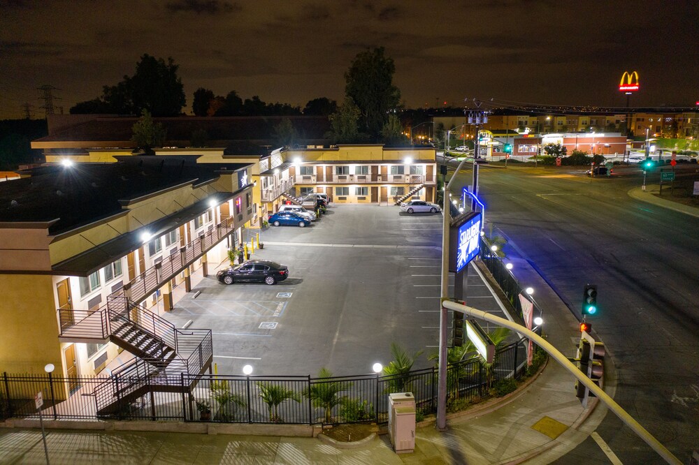 Starlight Inn South El Monte - photo 19