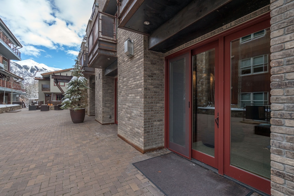 Element 52 Auberge Collection - photo 377