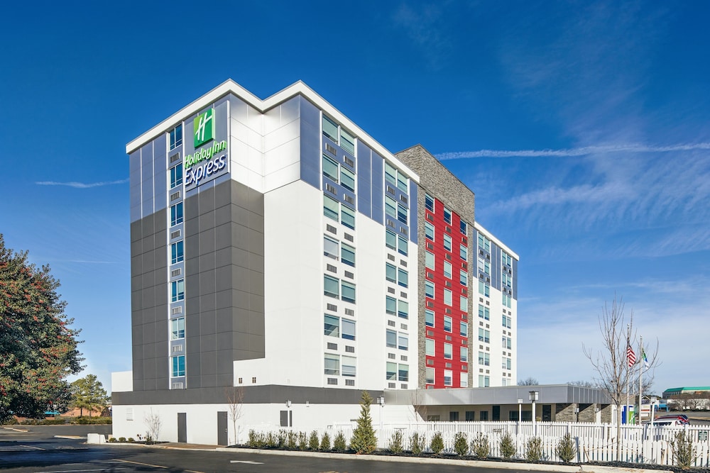 Holiday Inn Express Richmond Midtown by IHG in Richmond, United States