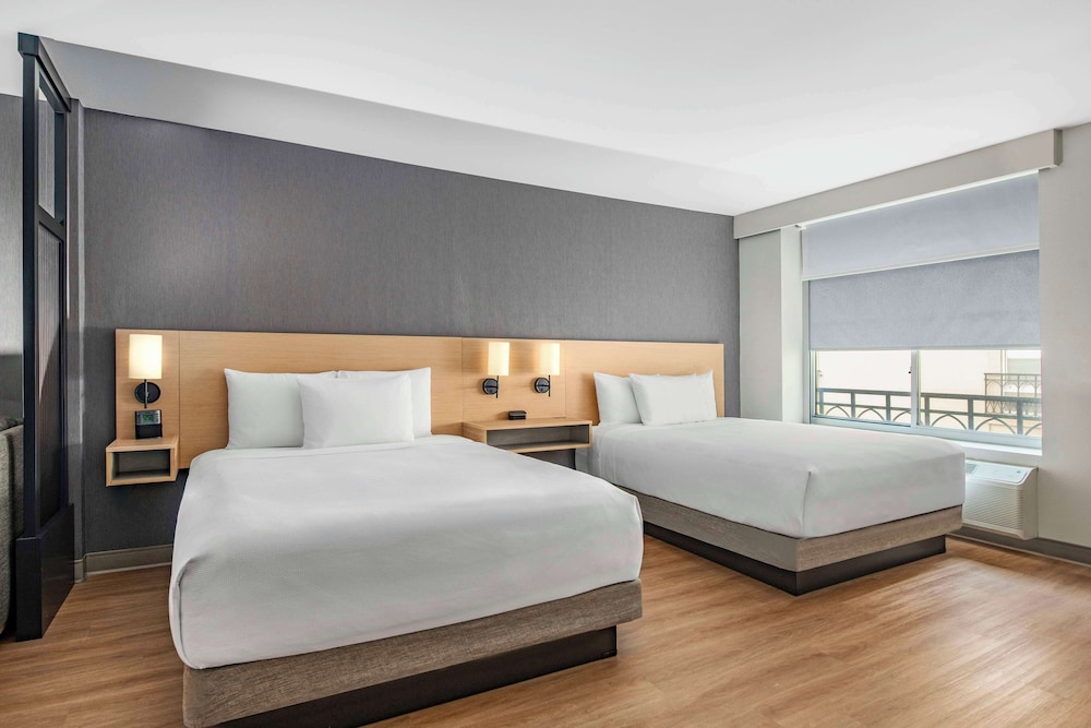 Hyatt Place Riverside Downtown - photo 12