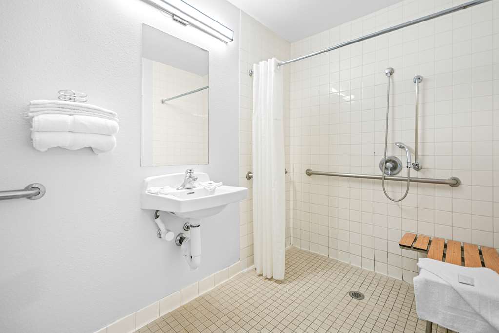 Motel 6 Monterey CA - photo 17