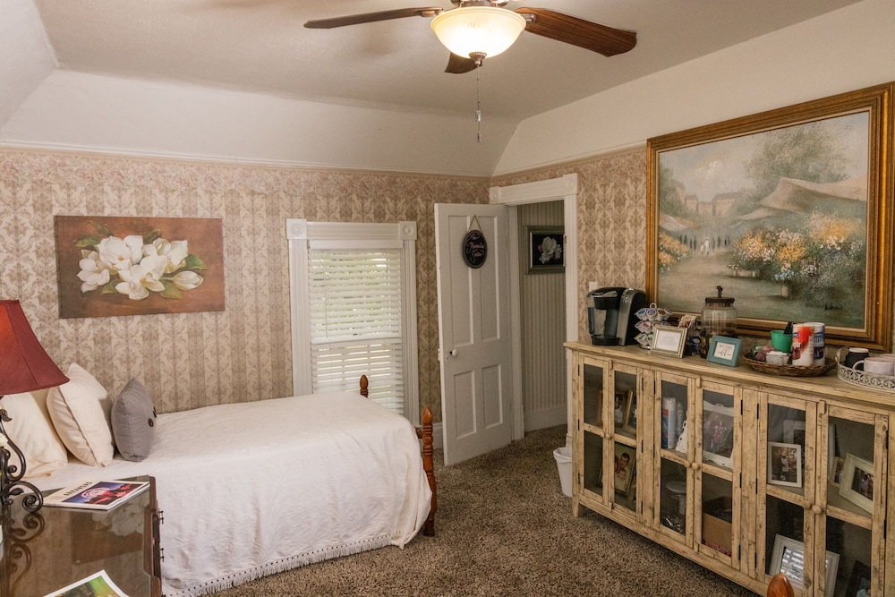 Sassafras Inn - photo 15