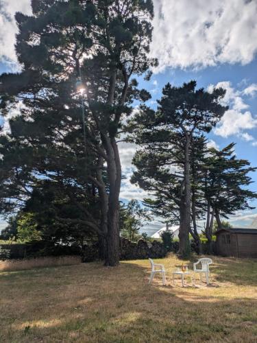 Les pieds dans l'eau en famille — hotel in Penestin