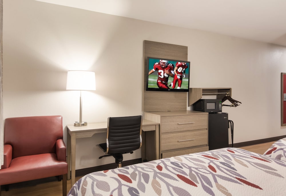 Red Roof Inn Chester - photo 11