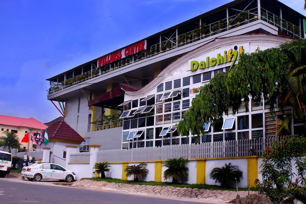 Dalchifit Suites - carbon neutral hotel in Abuja