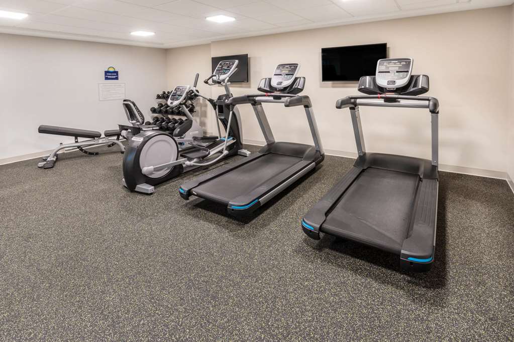 Days Inn & Suites by Wyndham Duluth by the Mall - photo 8