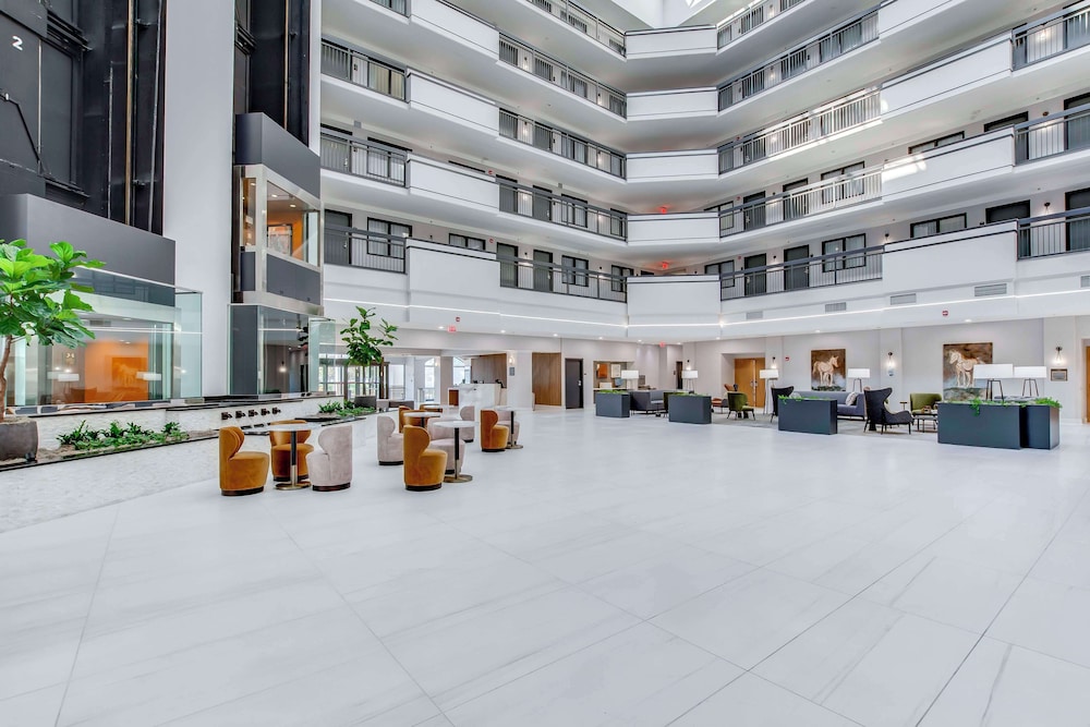Embassy Suites Louisville East - photo 6