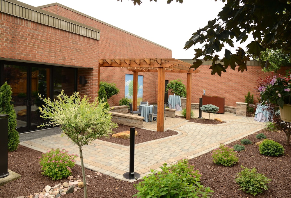 DoubleTree by Hilton Hotel Syracuse - photo 49