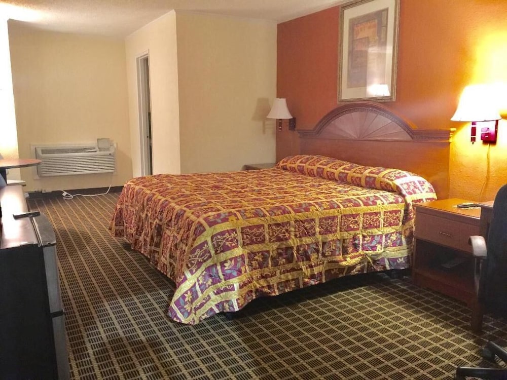 Ingleside Motel - photo 2