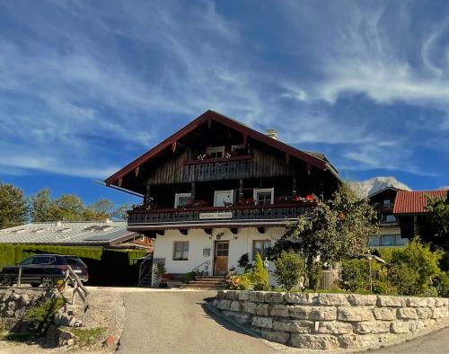 Ferienwohnung Lindenhügl — 4-Star Luxury Hotel in Koenigsee, Germany