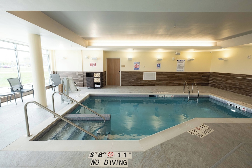 Fairfield Inn & Suites by Marriott Fond du Lac - photo 13