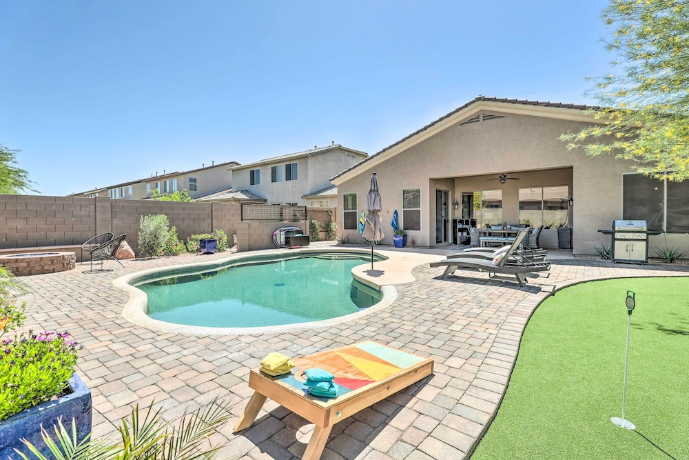 Near Golf and Spring Training Goodyear Home with Pool — 4-Star Luxury Hotel in Liberty, United States