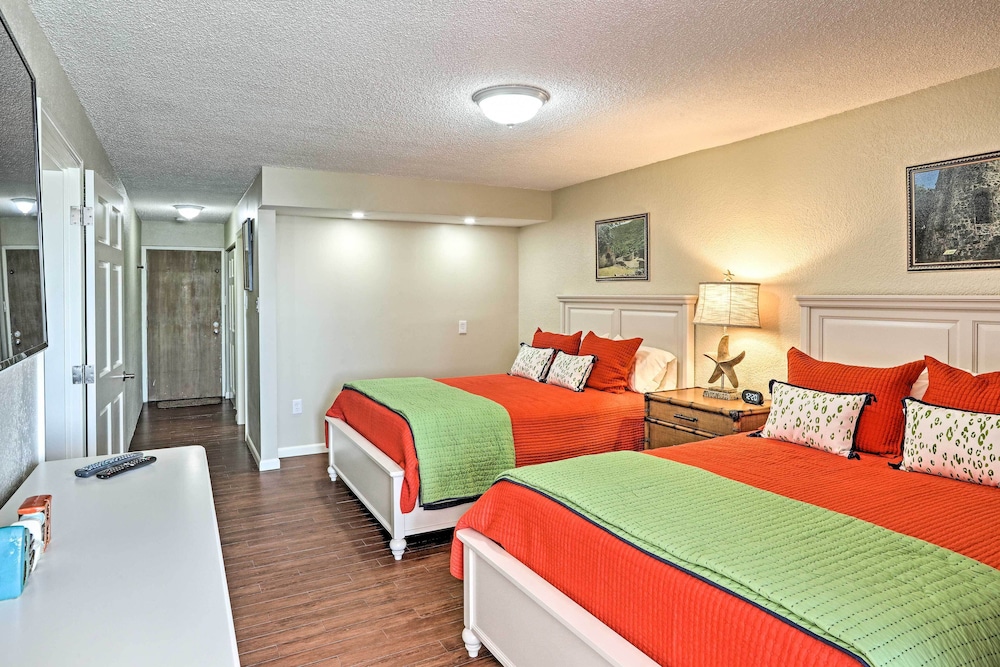 Elysian Resort Condo with 3 Balconies and Amenities in Charlotte Amalie, United States