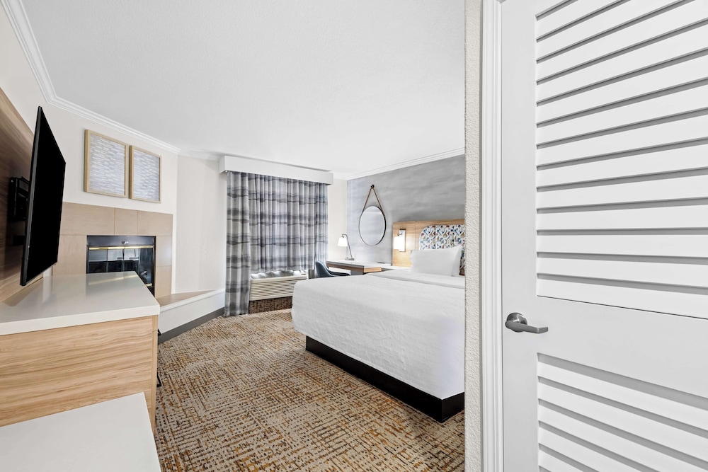 Hampton Inn Morgan Hill - photo 19