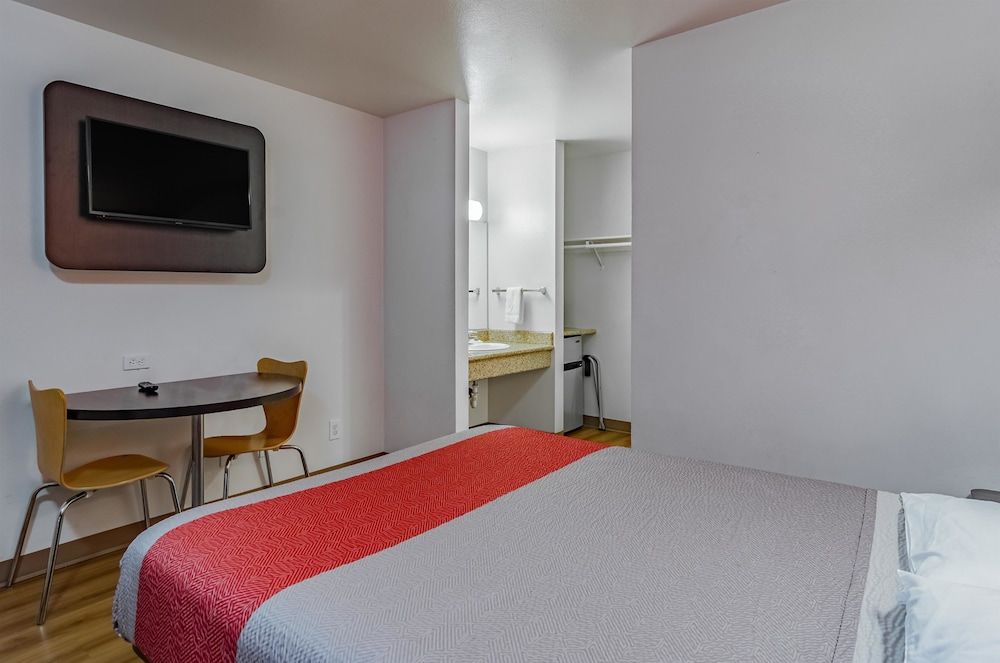 Motel 6 Gresham - photo 12