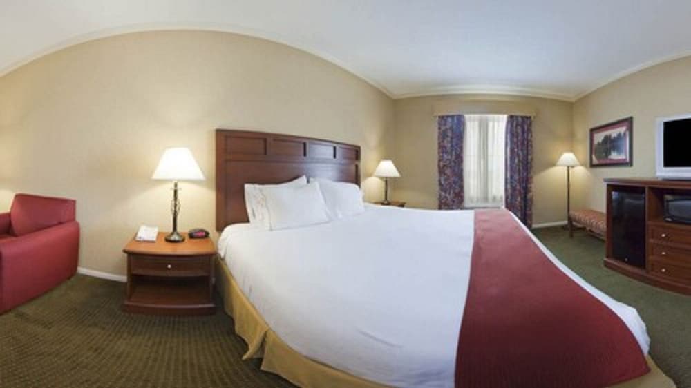Holiday Inn Express Salado Belton by IHG - photo 14