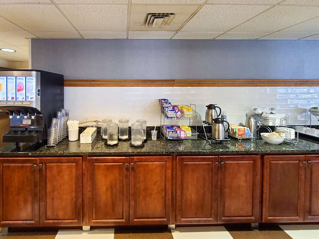 Comfort Inn Saco - photo 16