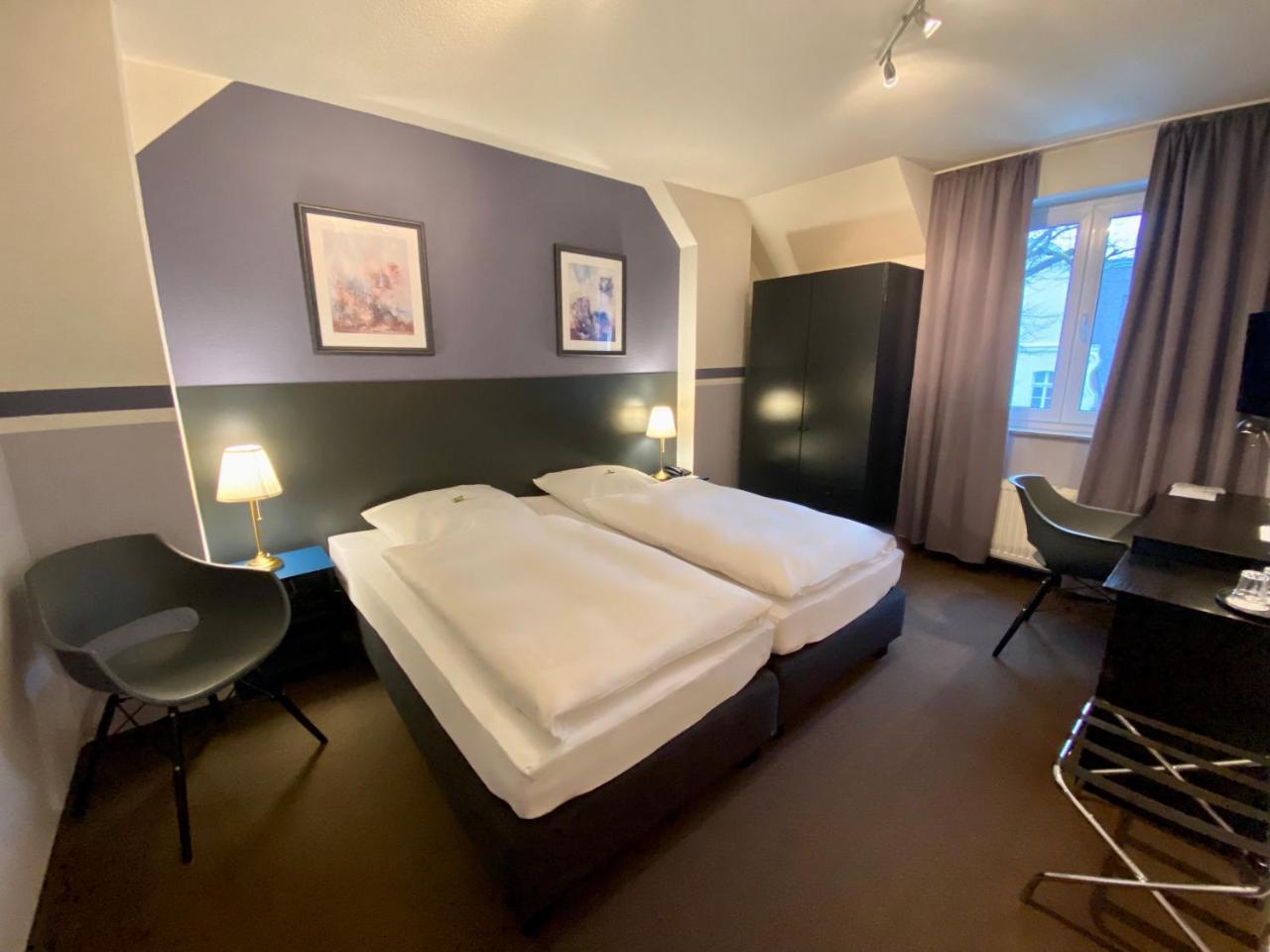 Hotel Kaiserswerth - last minute hotel in Duesseldorf