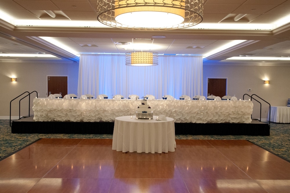 Crowne Plaza Suites Pittsburgh South by IHG - photo 58