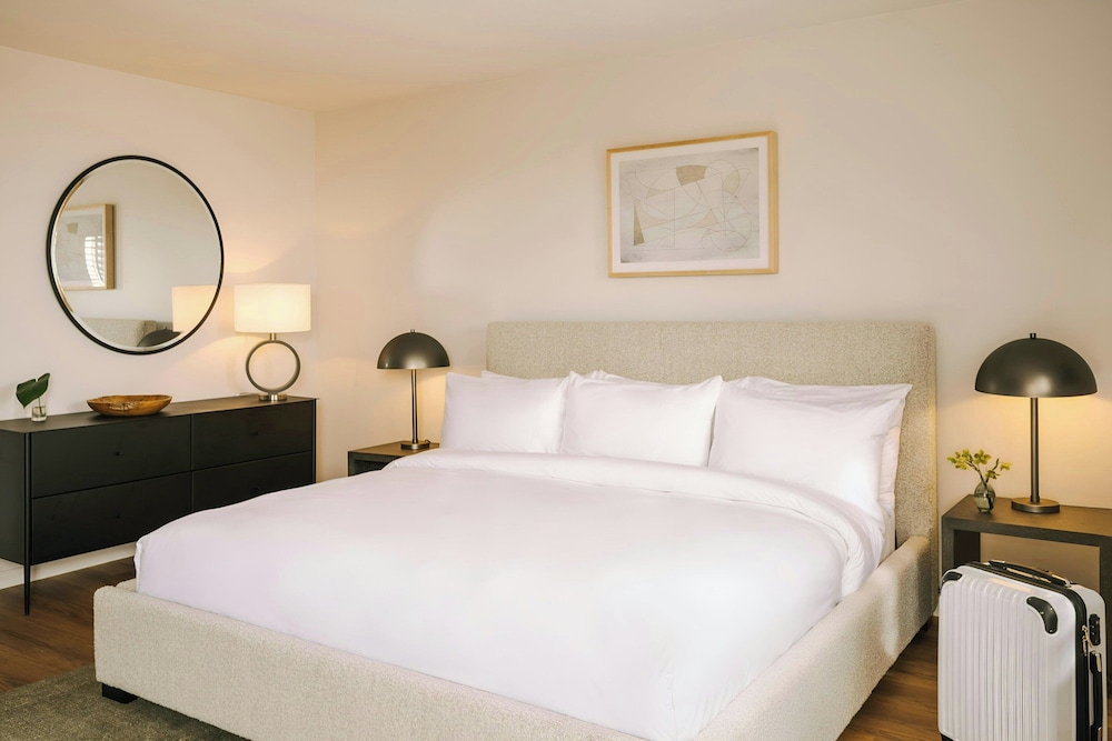 La Ensenada Hotel Laguna Beach Sonder by Marriott Bonvoy - photo 7