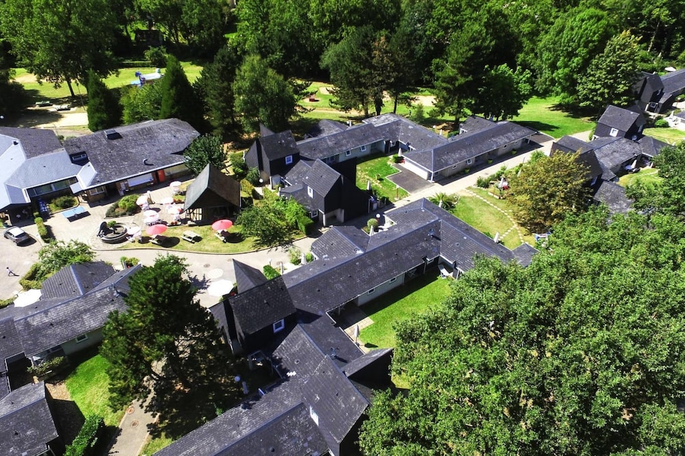Holiday Resort Normandie Forges Les Eaux Holiday Home Non Detached For 7 Pers — Forges Les Eaux