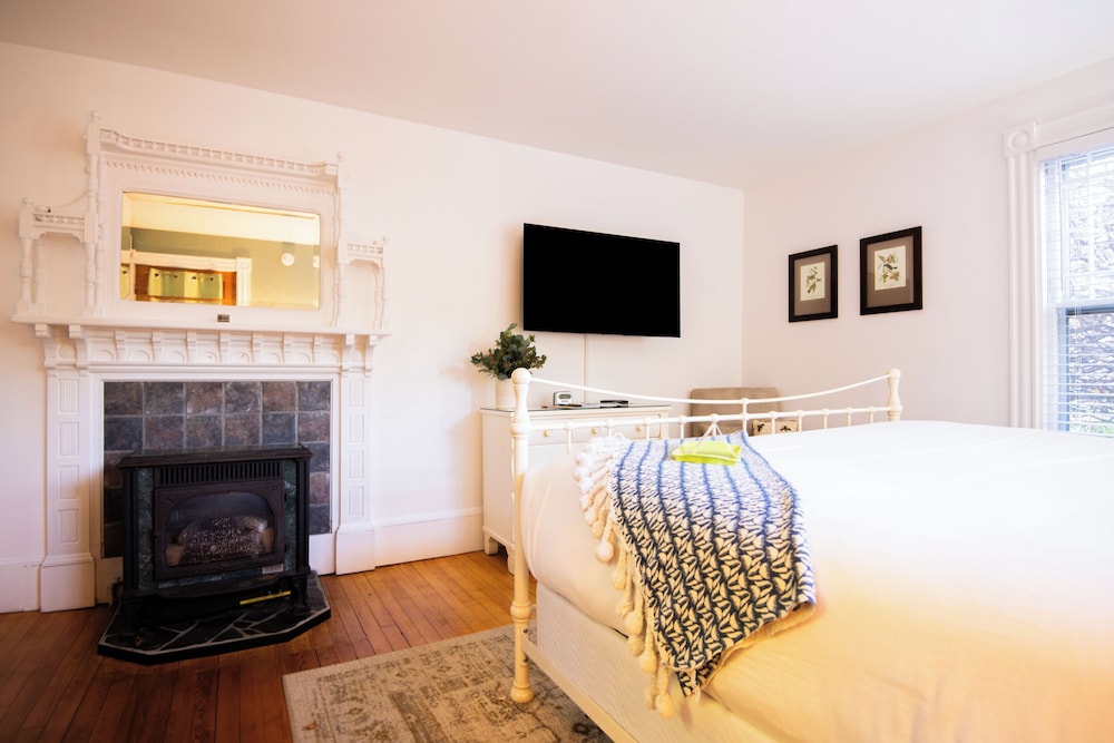 Sand Bar Cottage Inn - photo 44
