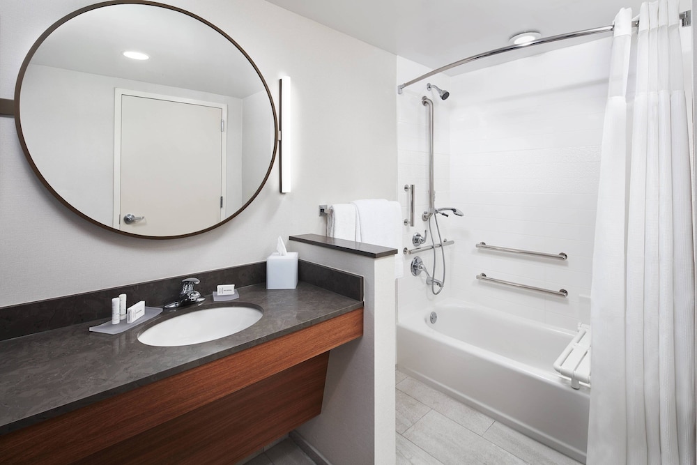 Fairfield Inn & Suites by Marriott Louisville Northeast - photo 13