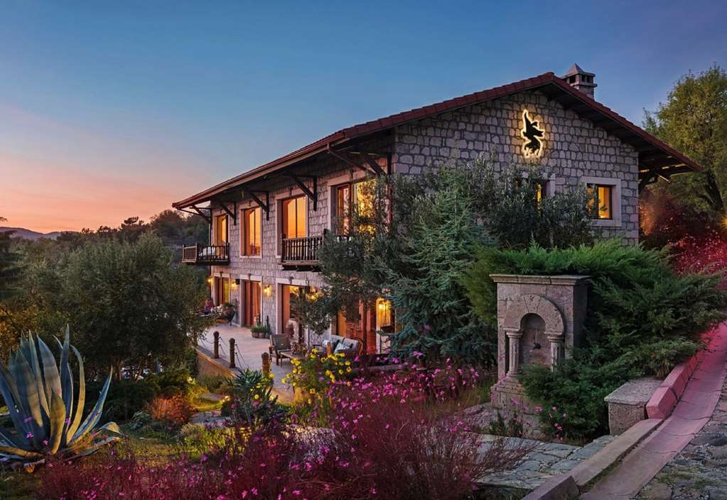 Simurg Inn in Ayvacik, Turkey