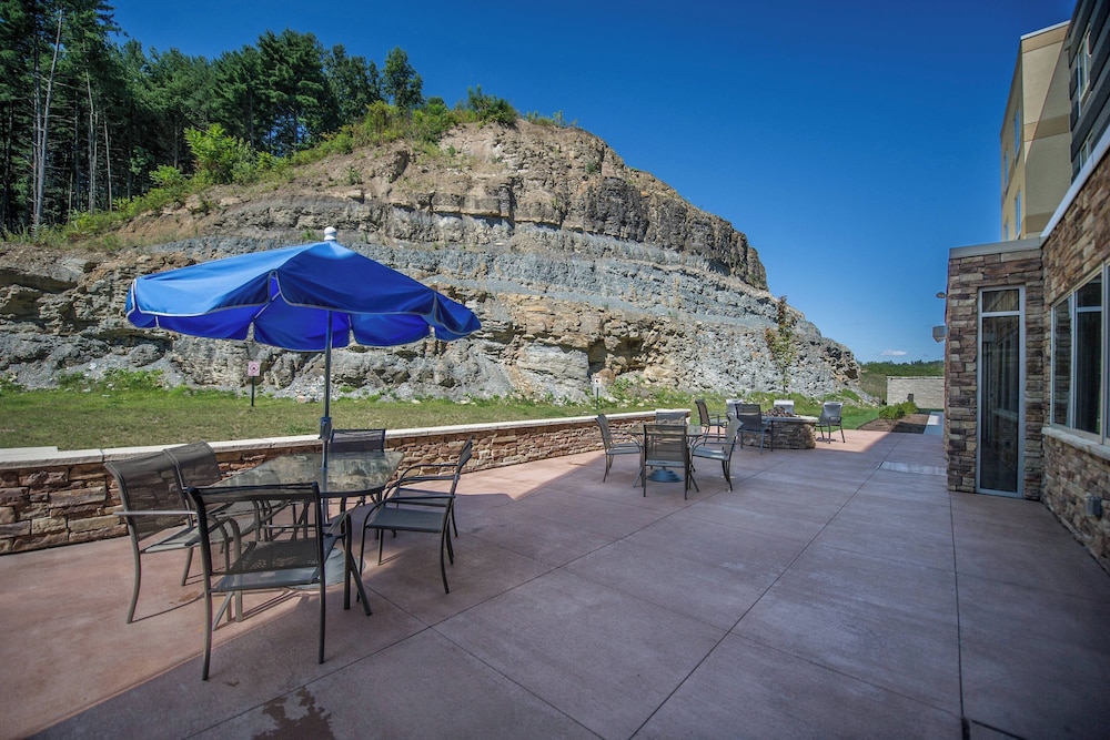 Fairfield Inn & Suites Cambridge - photo 37