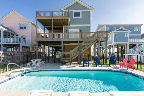 The Treasure Chest by Oak Island Accommodations - featured photo