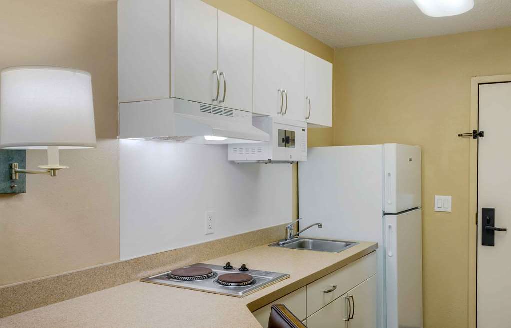 Extended Stay America Suites Boston Waltham 52 4th Ave - photo 25
