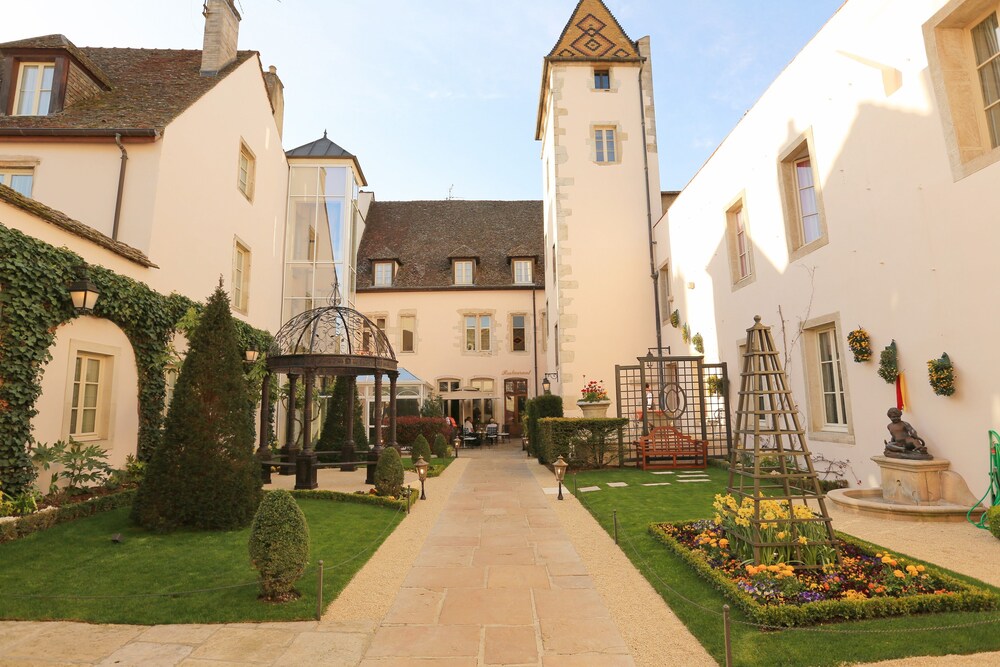 Hôtel Le Cep & Spa — 5-Star Luxury Hotel in Beaune, France