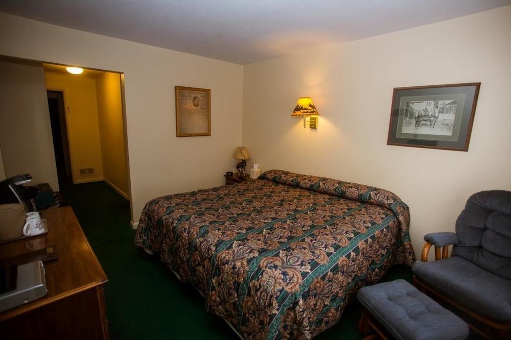 The Big Moose Inn - photo 12