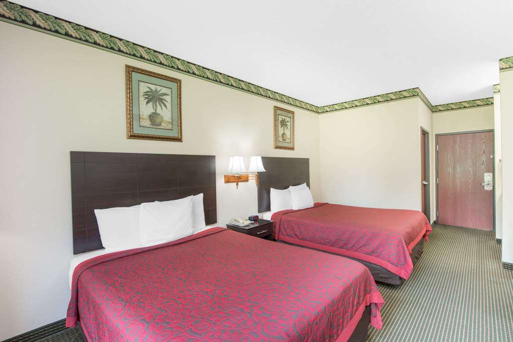 Days Inn by Wyndham Sullivan - photo 8