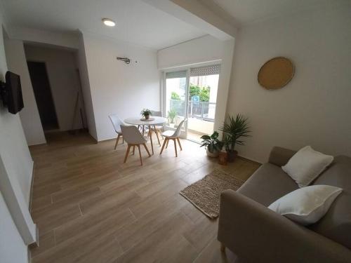 Home Dos Martin A 1 Cuadra De Peatonal — 4-Star Luxury Hotel in Resistencia, Argentina