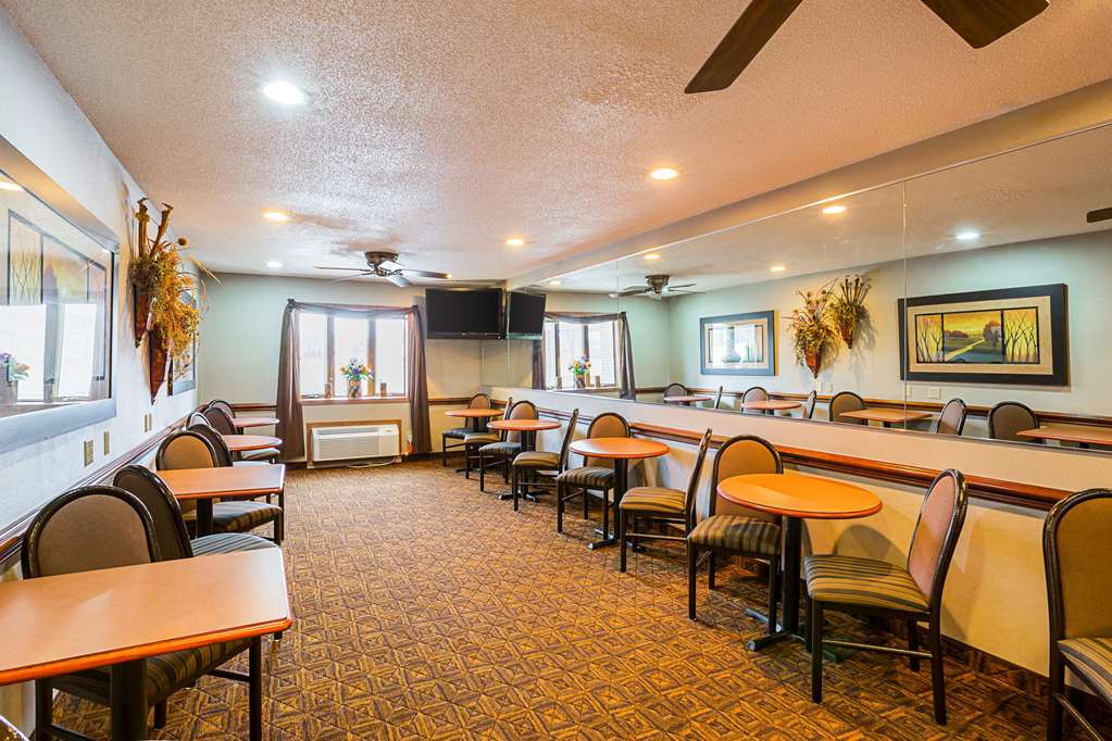 Quality Inn Mitchell I 90 - photo 31