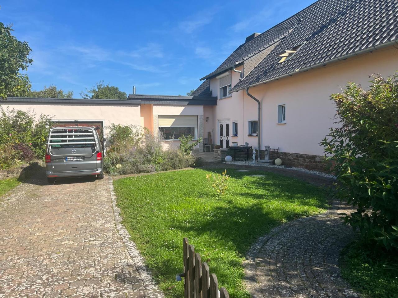 Wellness Oase auf dem Land — 4-Star Luxury Hotel in Buttstaedt, Germany