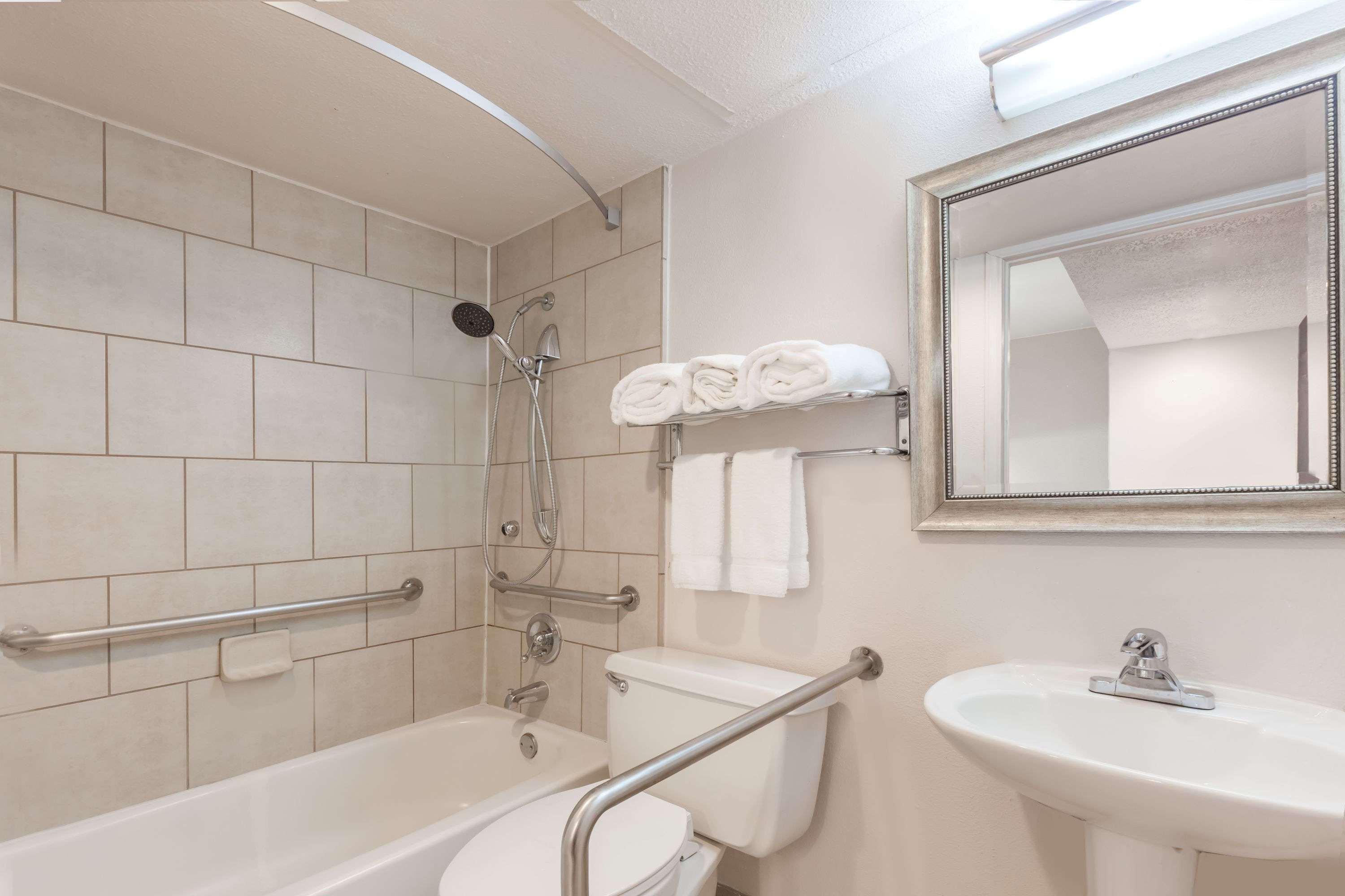 Hawthorn Extended Stay by Wyndham Dallas - photo 17