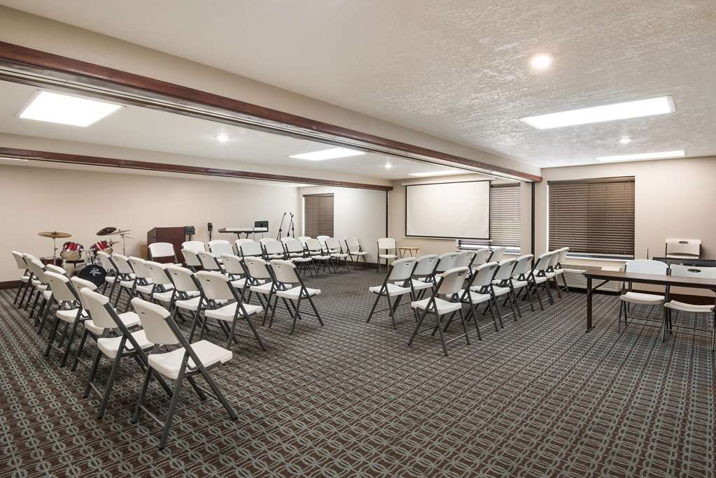 SureStay Plus Hotel by Best Western Coralville Iowa City - photo 36