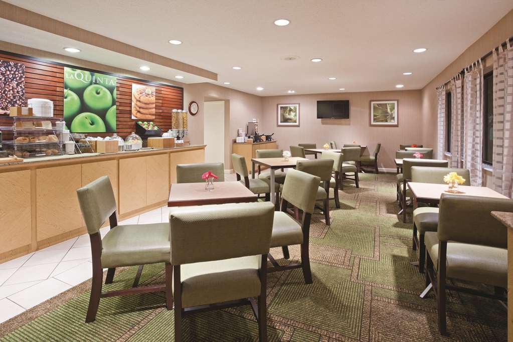 La Quinta Inn by Wyndham Sheboygan - photo 39