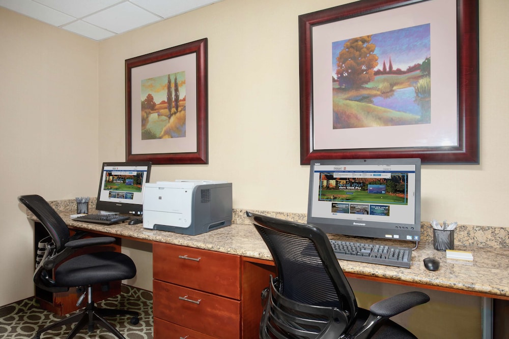 Hampton Inn & Suites Kansas City Merriam - photo 46