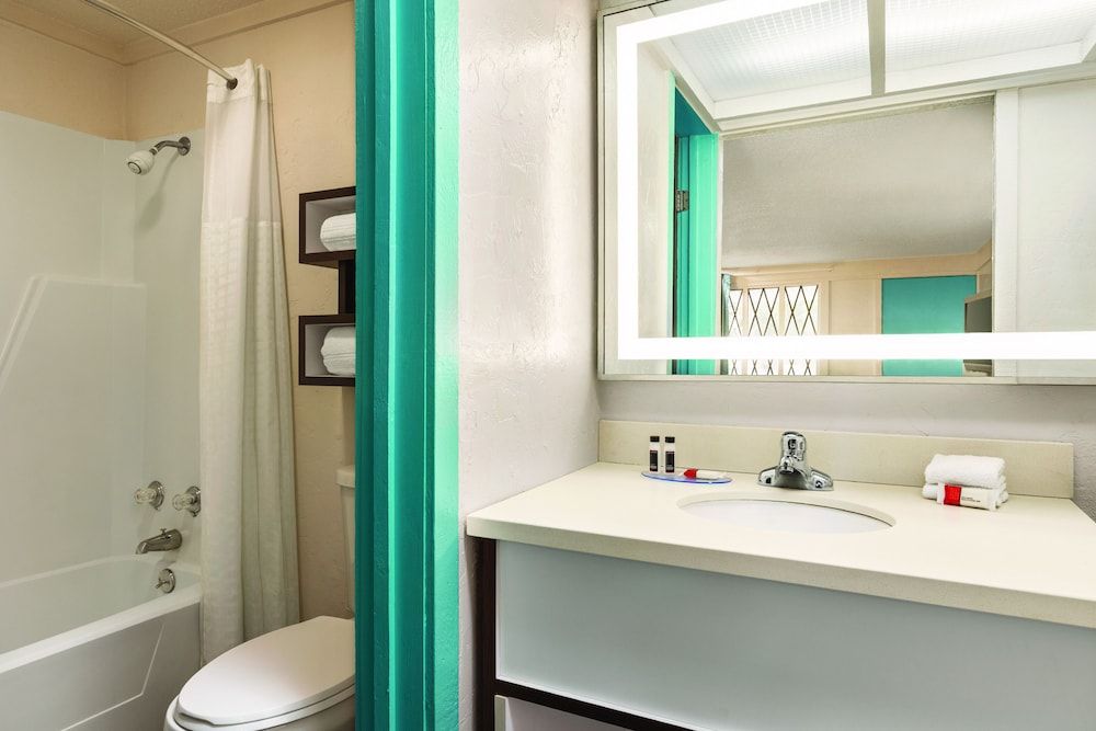 Howard Johnson by Wyndham Dover - photo 6