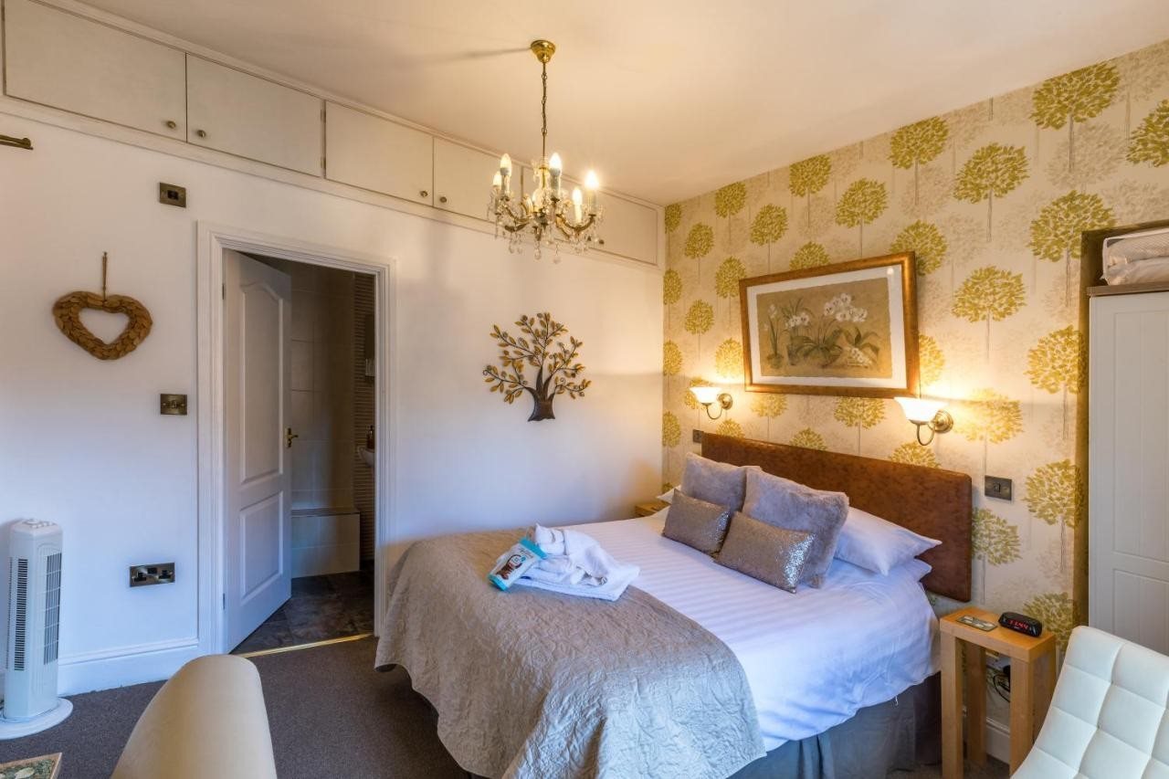 Forest Guest House — 4-Star Luxury Hotel in South Shields, United Kingdom