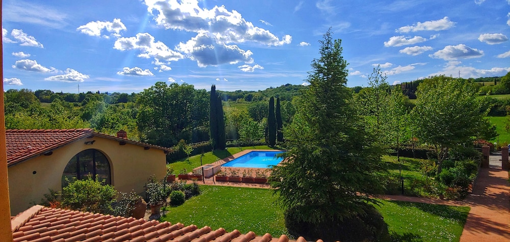 Torrebianca Tuscany — 4-Star Luxury Hotel in Florence, Italy