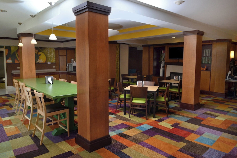 Fairfield Inn & Suites Marriott Effingham - photo 12