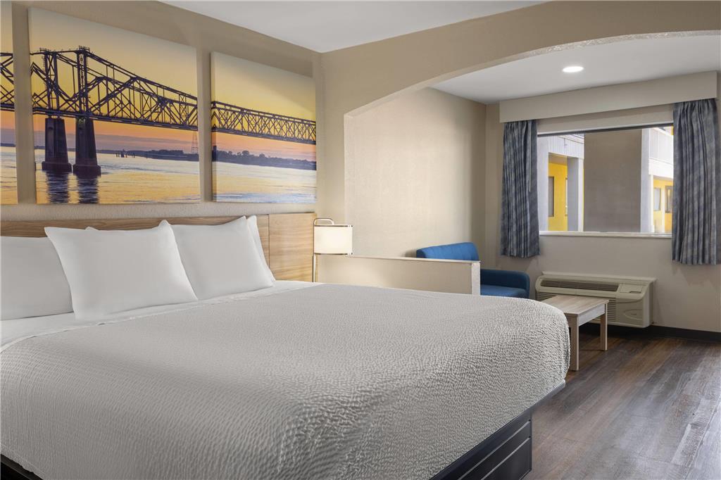 Days Inn & Suites by Wyndham Byram - photo 10